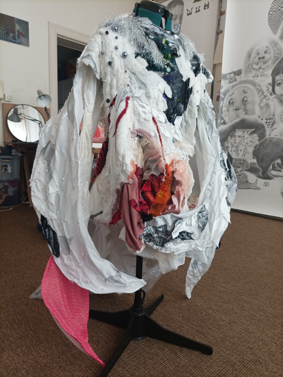 Le costume de l&rsquo;oiseau à la&nbsp;béance